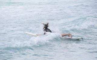 Suki Waterhouse feet photo thumbnail