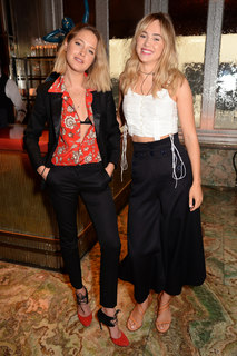 Suki Waterhouse feet photo thumbnail