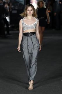 Suki Waterhouse feet photo thumbnail