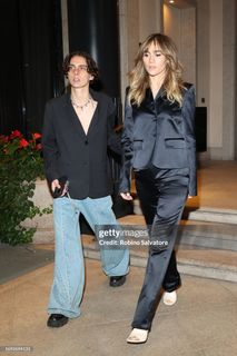 Suki Waterhouse feet photo 7