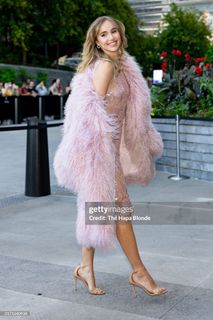 Suki Waterhouse feet photo 4