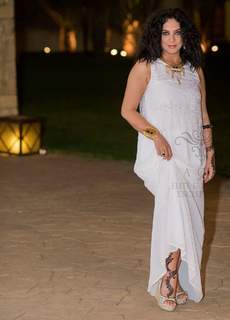 Sulaf Fawakhrji feet photo 5