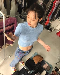 Sulli Choi feet photo 2