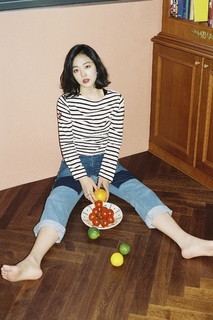 Sulli Choi feet photo 1