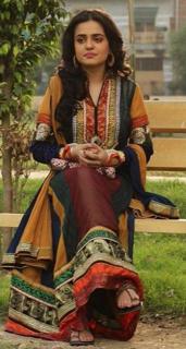 Sumbul Iqbal feet photo 13