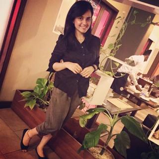 Sumbul Iqbal feet photo 9
