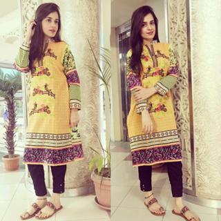 Sumbul Iqbal feet photo 20