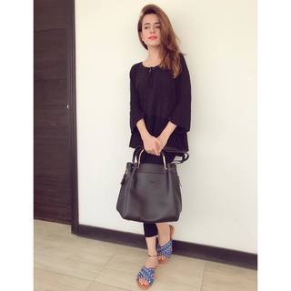 Sumbul Iqbal feet photo 11