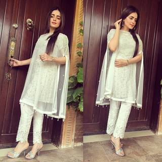 Sumbul Iqbal feet photo 16