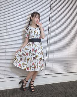 Sumire Uesaka feet photo thumbnail