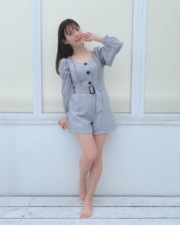 Sumire Uesaka feet photo thumbnail