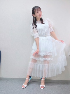 Sumire Uesaka feet photo thumbnail