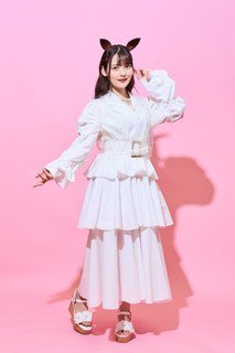 Sumire Uesaka feet photo thumbnail