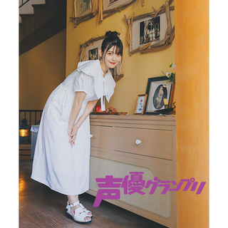 Sumire Uesaka feet photo thumbnail