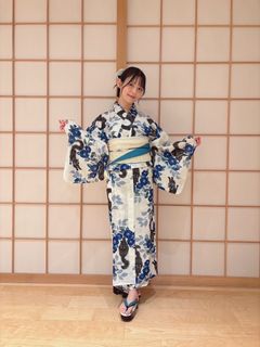 Sumire Uesaka feet photo thumbnail