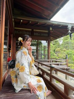 Sumire Uesaka feet photo 9