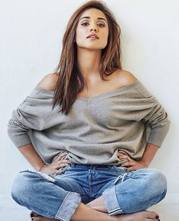 Summer Bishil feet photo 15