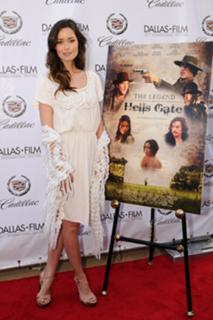 Summer Glau feet photo thumbnail