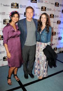 Summer Glau feet photo thumbnail