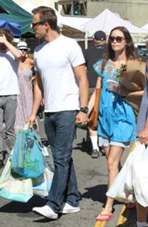 Summer Glau feet photo thumbnail
