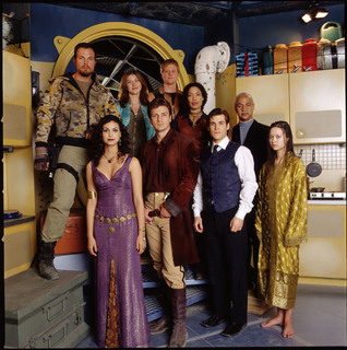 Summer Glau feet photo thumbnail
