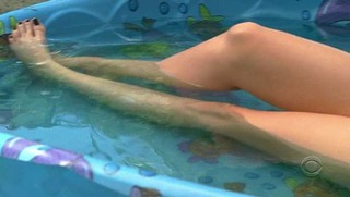 Summer Glau feet photo thumbnail