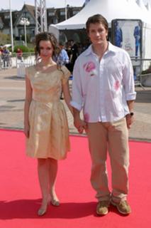 Summer Glau feet photo thumbnail