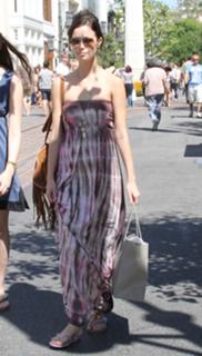 Summer Glau feet photo thumbnail