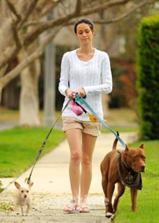 Summer Glau feet photo thumbnail