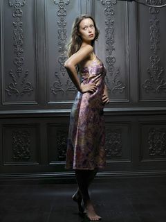 Summer Glau feet photo thumbnail
