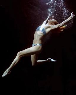 Summer Sanders feet photo 16
