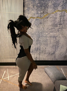 Summer Walker feet photo thumbnail
