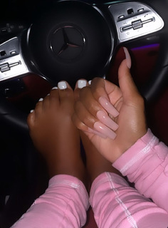 Summer Walker feet photo thumbnail