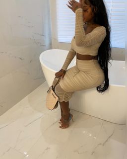 Summer Walker feet photo thumbnail