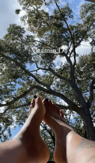 Summer Walker feet photo thumbnail