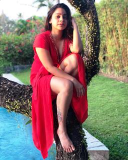 Sumona Chakraborty feet photo 13