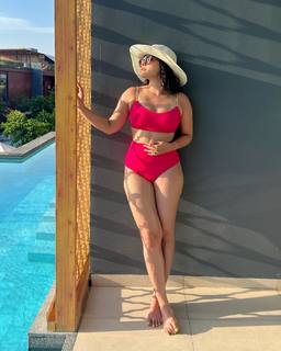 Sumona Chakraborty feet photo 14