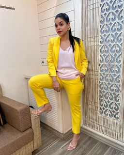 Sumona Chakraborty feet photo 10