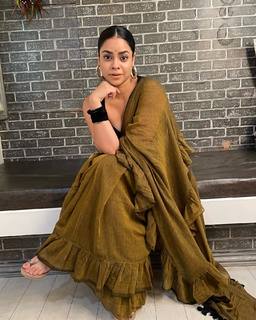 Sumona Chakraborty feet photo 9
