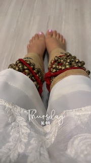 Sumona Chakraborty feet photo 15