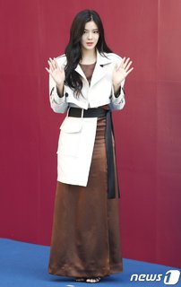 Sun-Bin Lee feet photo 6