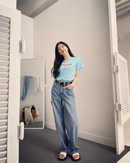 Sun-Bin Lee feet photo 5