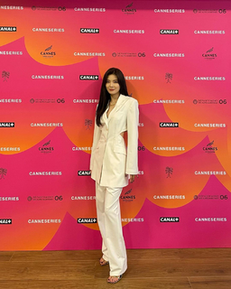Sun-Bin Lee feet photo 4