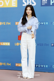 Sun-Bin Lee feet photo 14
