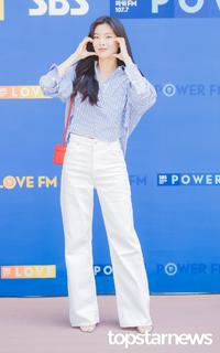 Sun-Bin Lee feet photo 15