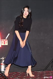 Sun-Bin Lee feet photo 6