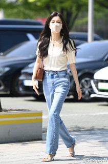 Sun-Bin Lee feet photo 1