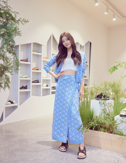 Sun-Bin Lee feet photo 19