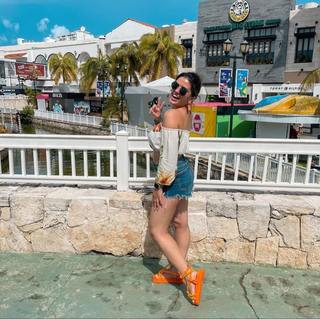 Sunaika Bruna feet photo 9