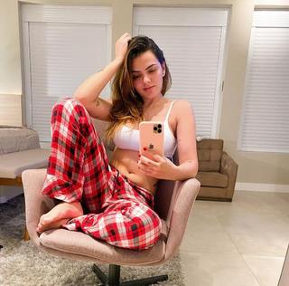 Sunaika Bruna feet photo 16